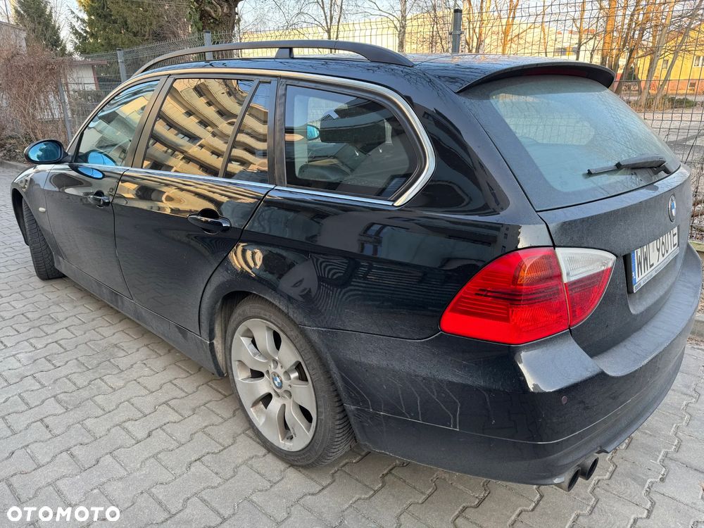BMW Seria 3 330d - 2