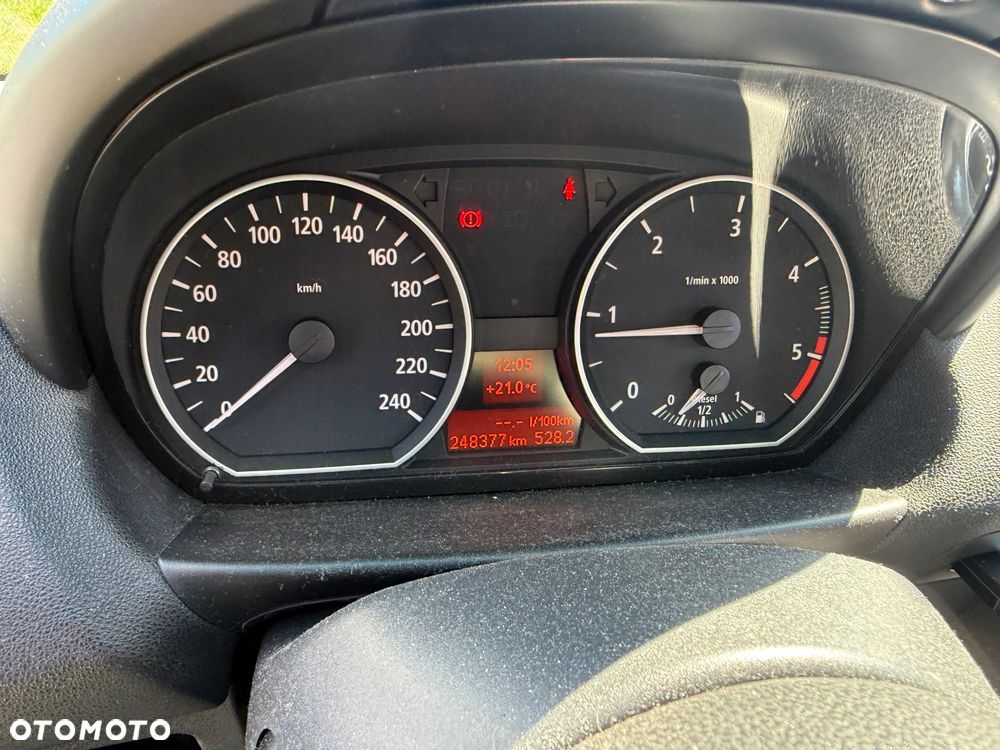BMW Seria 1 118d - 8