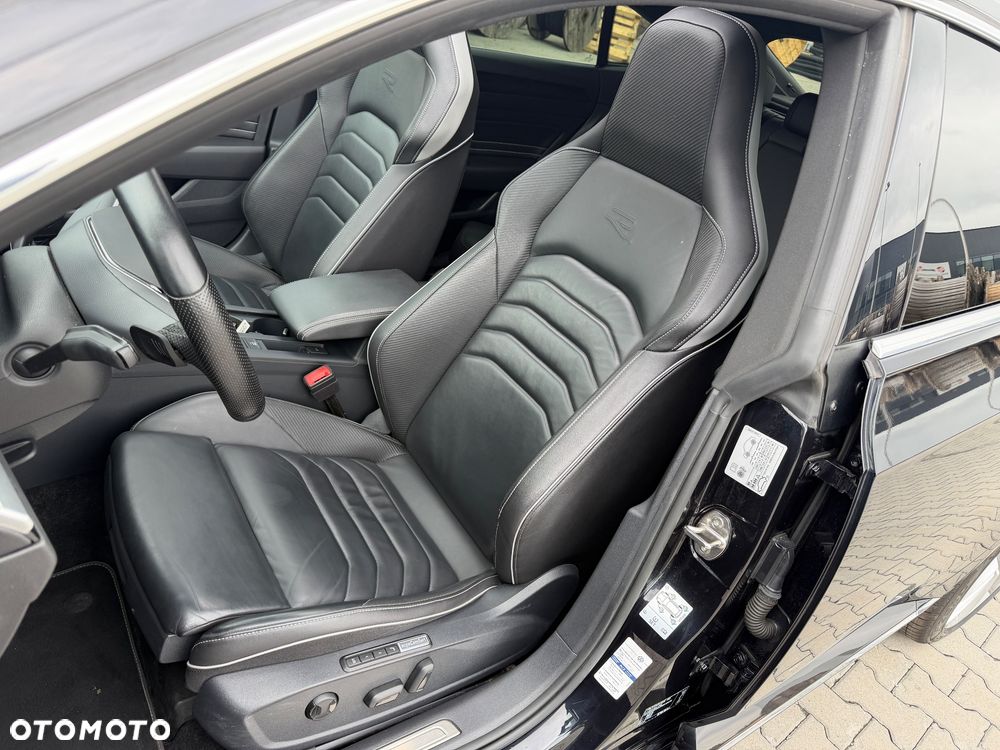 Volkswagen Arteon 2.0 TDI SCR 4Motion DSG R-Line - 17