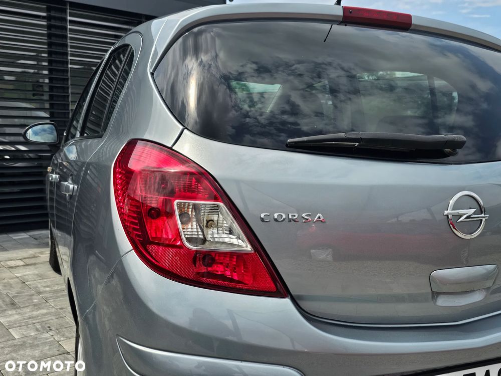 Opel Corsa 1.2 16V Enjoy - 33