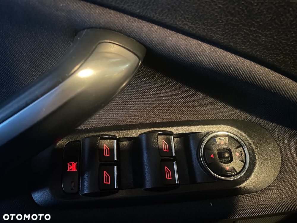 Ford Mondeo 1.6 Trend - 10