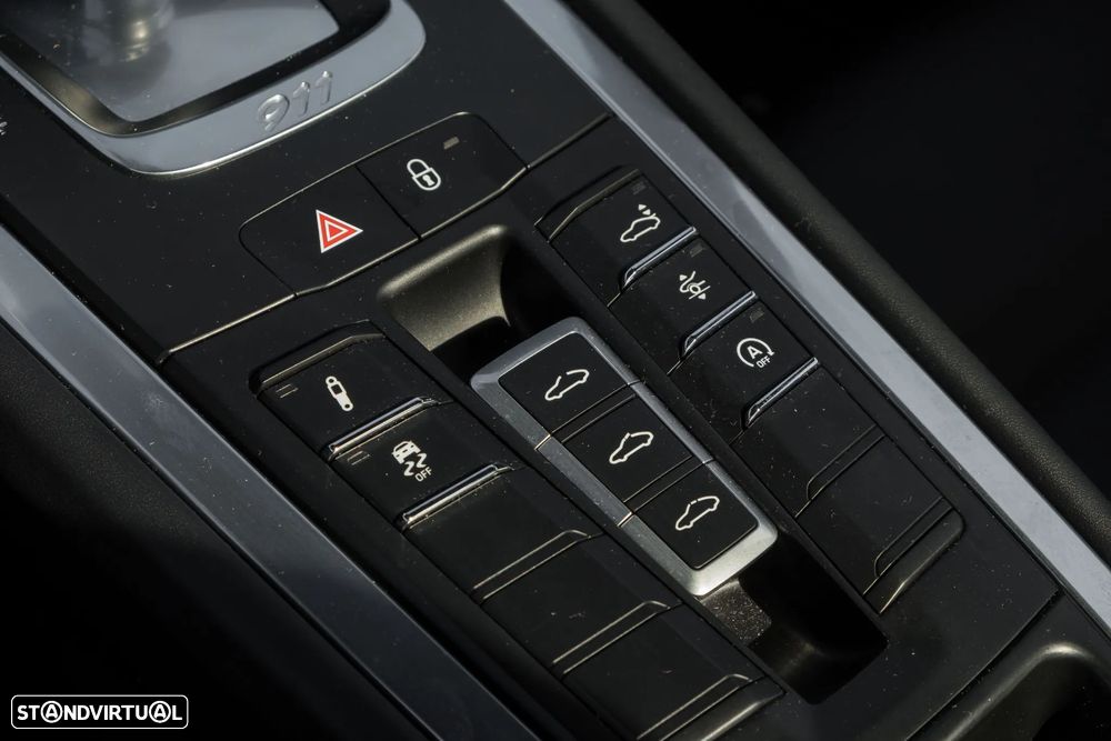 Porsche 911 (991) Carrera 4 S PDK - 19