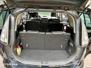 Mazda 5 - 8