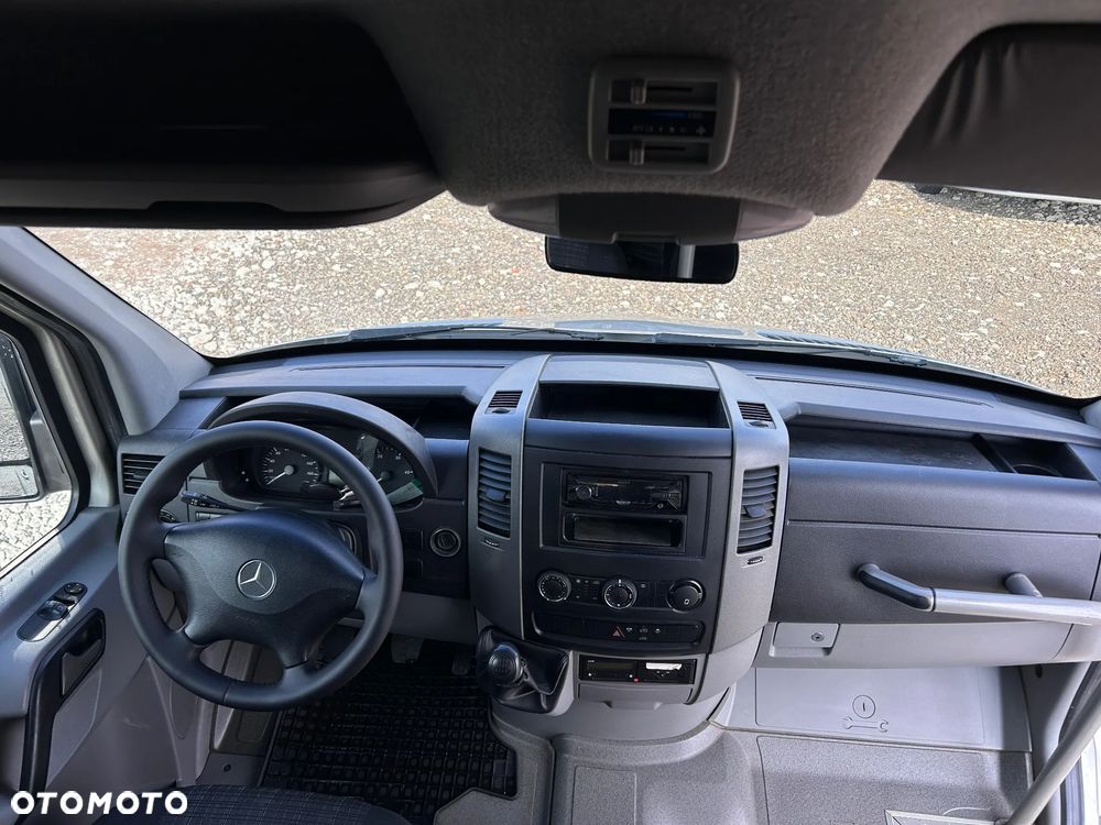 Mercedes-Benz Sprinter 519 - 15