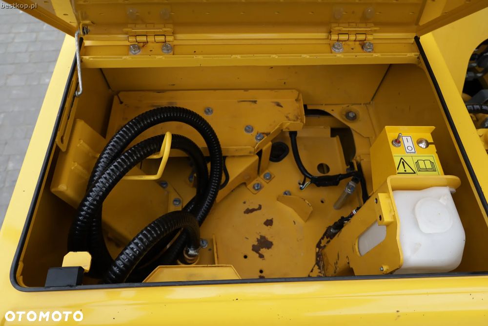 Komatsu PC210LC-11 - 30