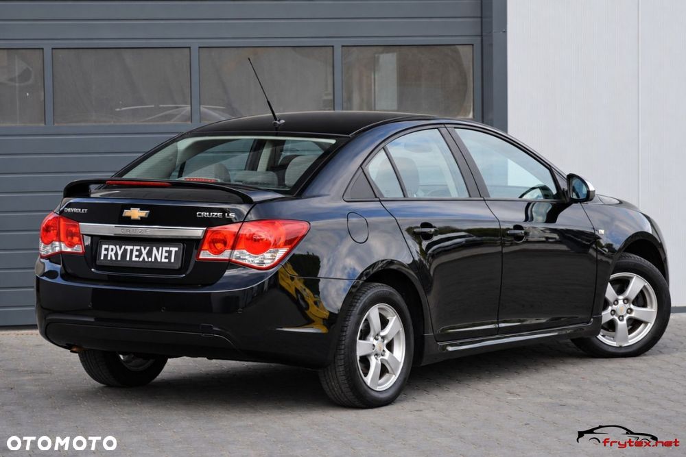 Chevrolet Cruze - 11