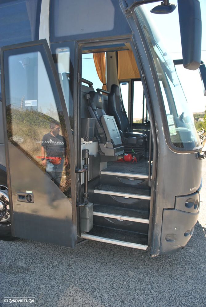 Volvo YV3R8F9295A104545 - 4