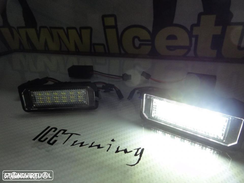 Suporte De Lampada De Matricula Com Led Branco Seat Altea, Altea XL, Exeo, Exeo ST, Ibiza 6J, Leon 1P, Bentley Continental Flying, GT, GT speed, GTC speed, Porsche Carrera GT, 911 Carrera 996, 997, GT2, GT3, 987, Cayene 9PA, Cayman 987C, Boxster, Audi TT,  VW Polo 6N2, 9N,9N3, Beetle, Passat B6, B7, EOS, Golf 4, 5, 6, 7, Lupo, Passat 3C, CC - 1