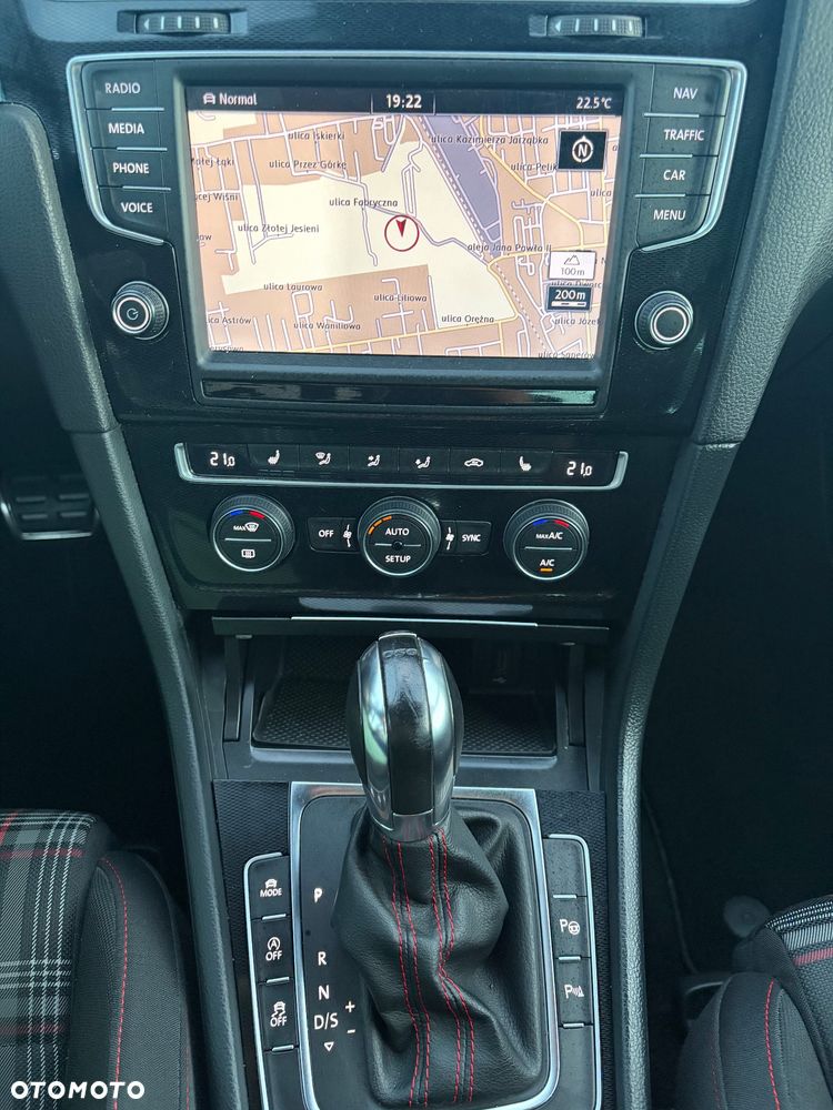 Volkswagen Golf 2.0 TSI BMT GTI Performance DSG - 40