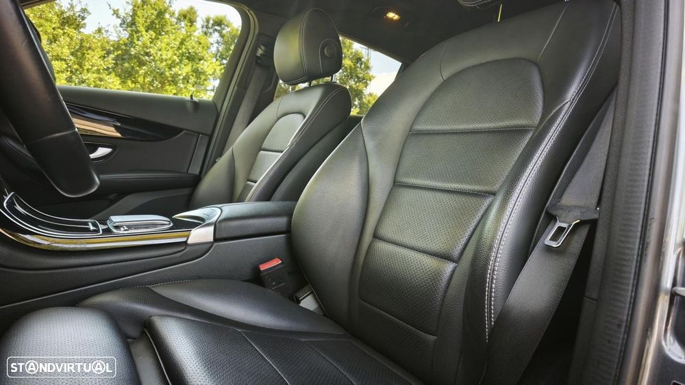 Mercedes-Benz GLC 300 de Coupe 4Matic 9G-TRONIC Exclusive - 37