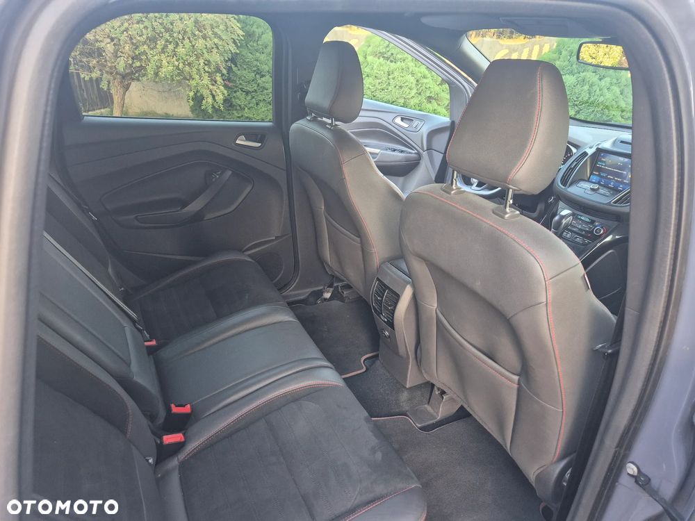 Ford Kuga 2.0 TDCi 4x4 ST-Line - 16