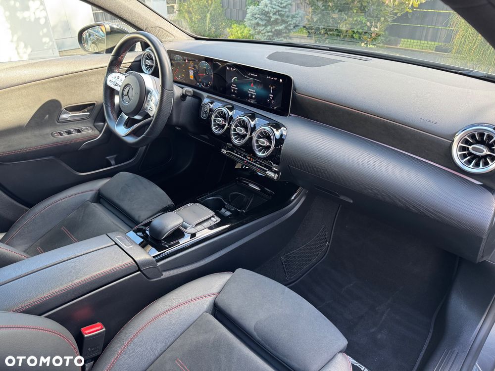 Mercedes-Benz Klasa A 220 d 4-Matic AMG Line 8G-DCT - 20