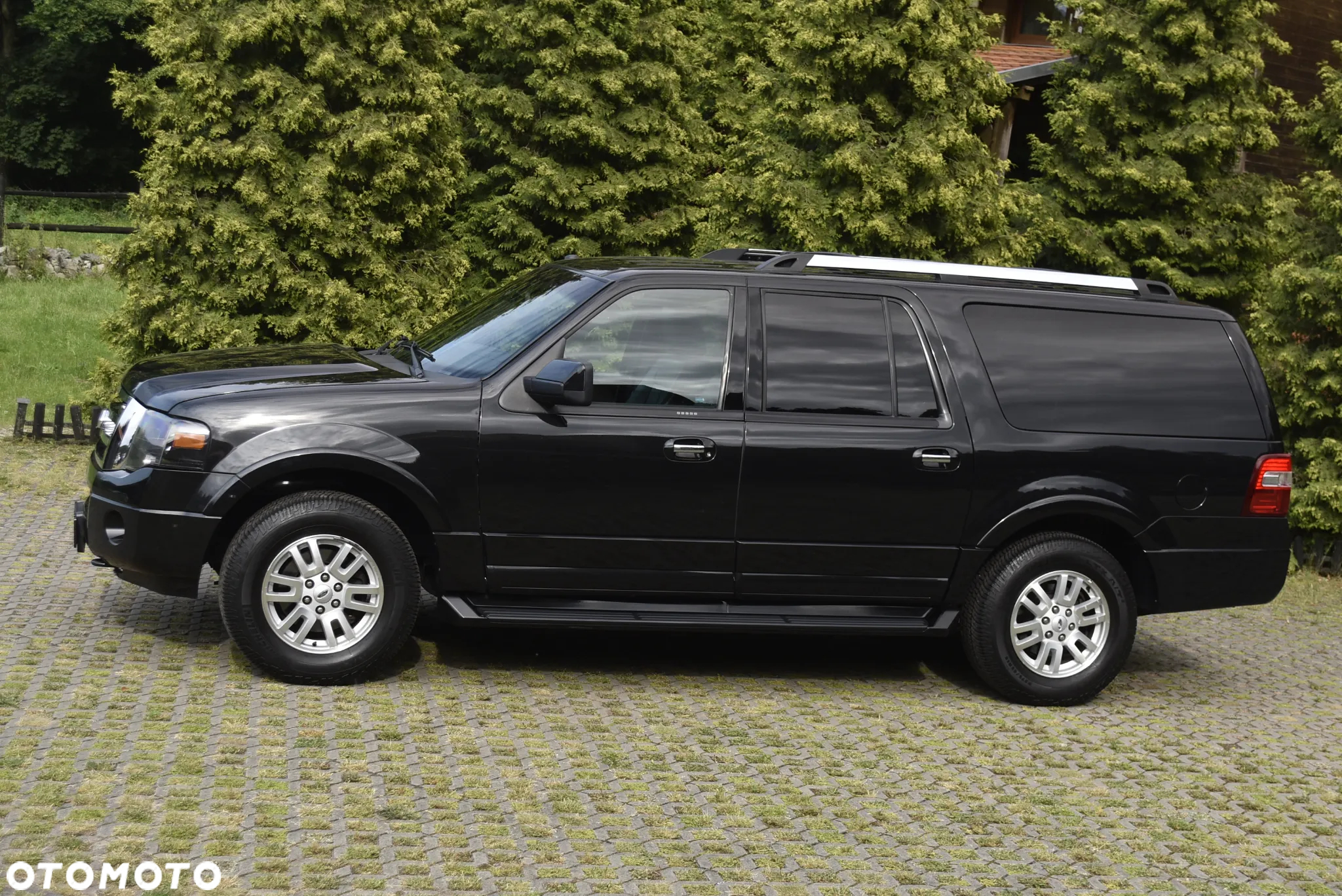 Ford Expedition - 33