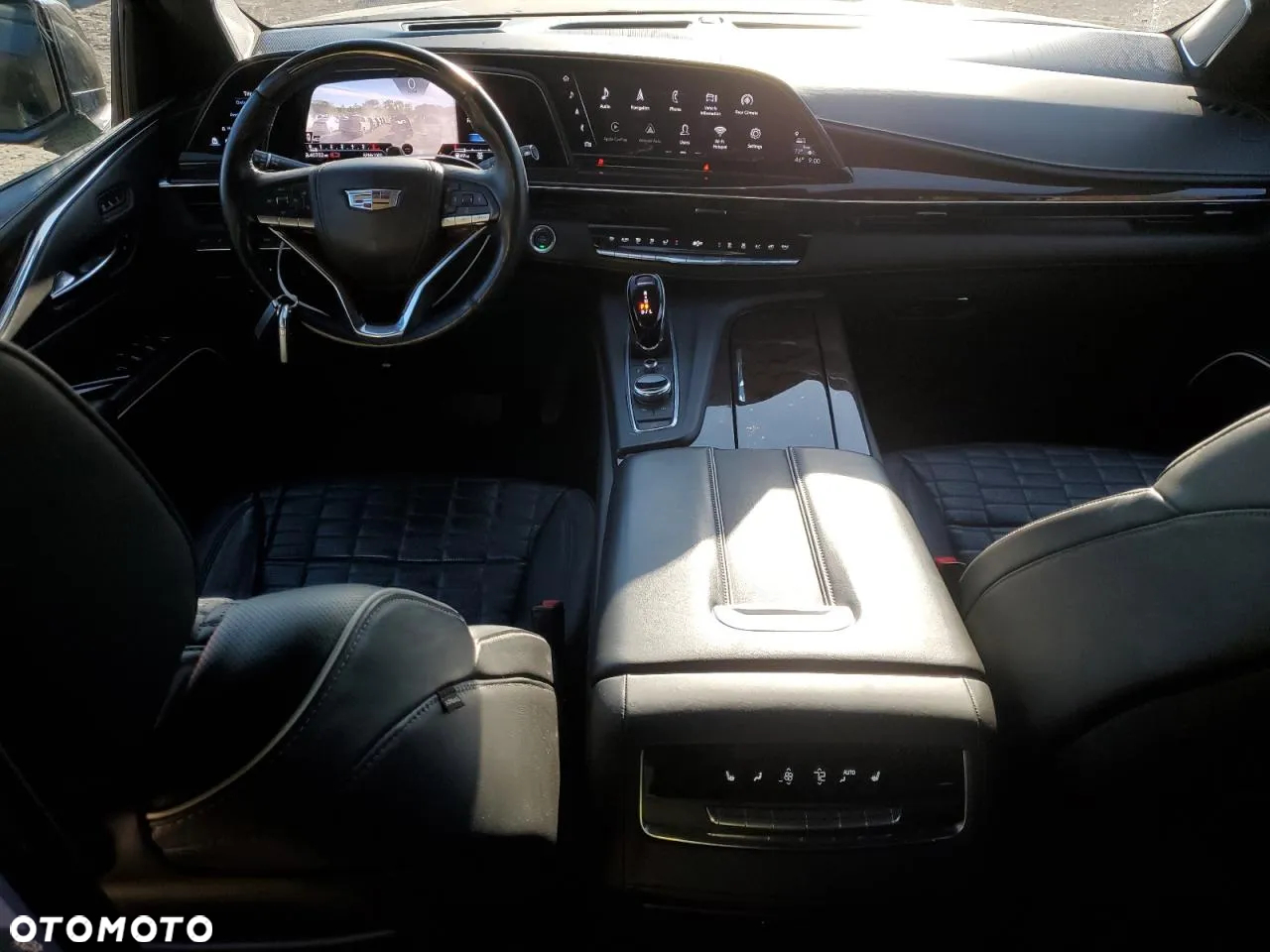 Cadillac Escalade 6.2 V8 AWD AT Platinum - 4