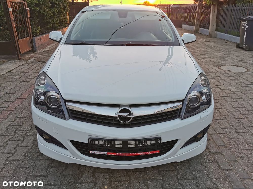 Opel Astra 1.6 Black&White - 5