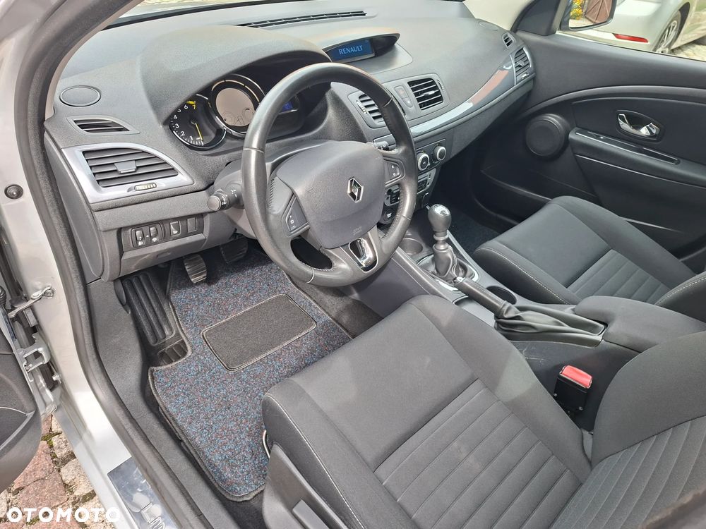 Renault Megane 1.6 16V 110 LIMITED - 11