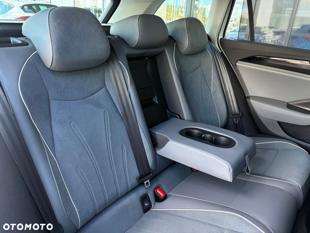 Volkswagen Passat Variant - 17