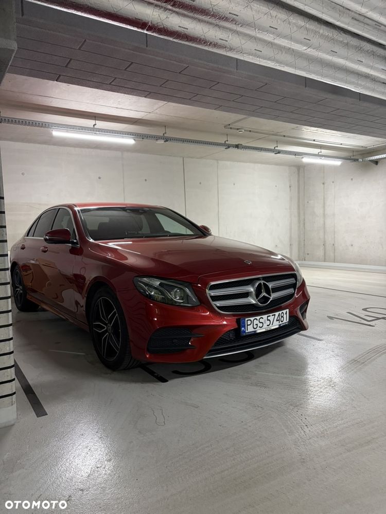 Mercedes-Benz Klasa E 220 d 4-Matic Business Edition 9G-TRONIC - 9