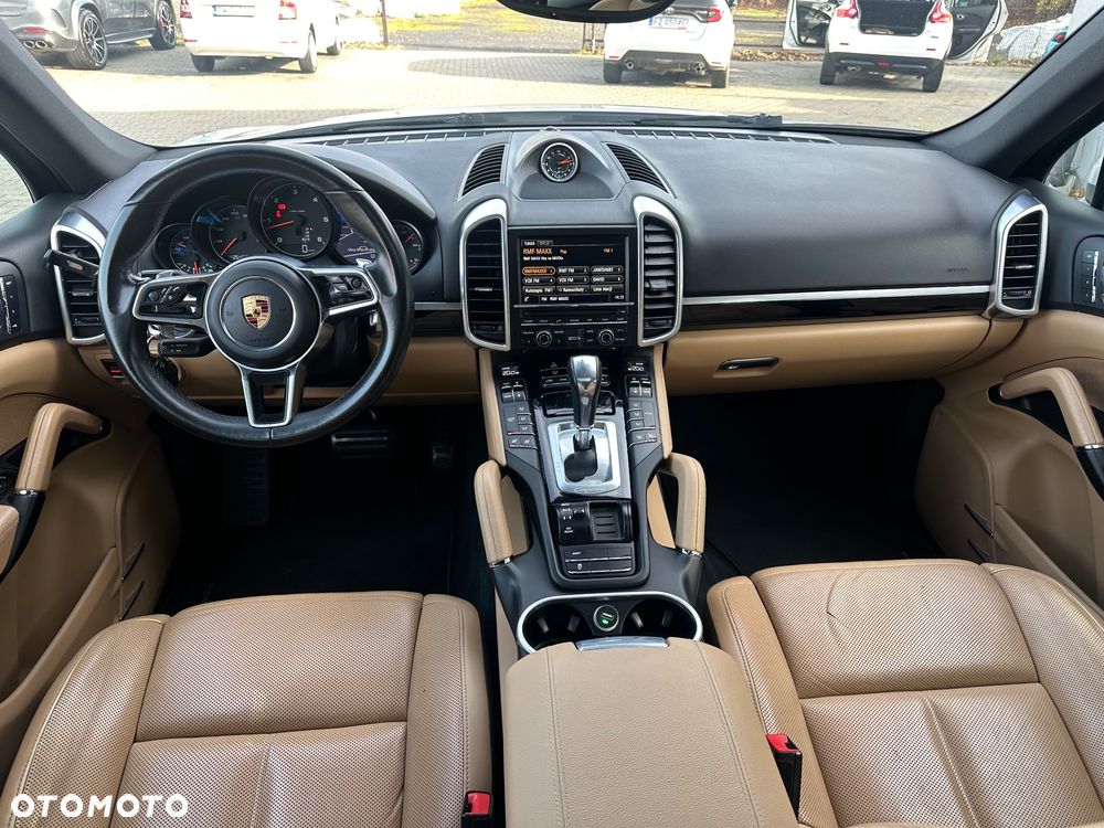 Porsche Cayenne Diesel Platinum Edition - 35