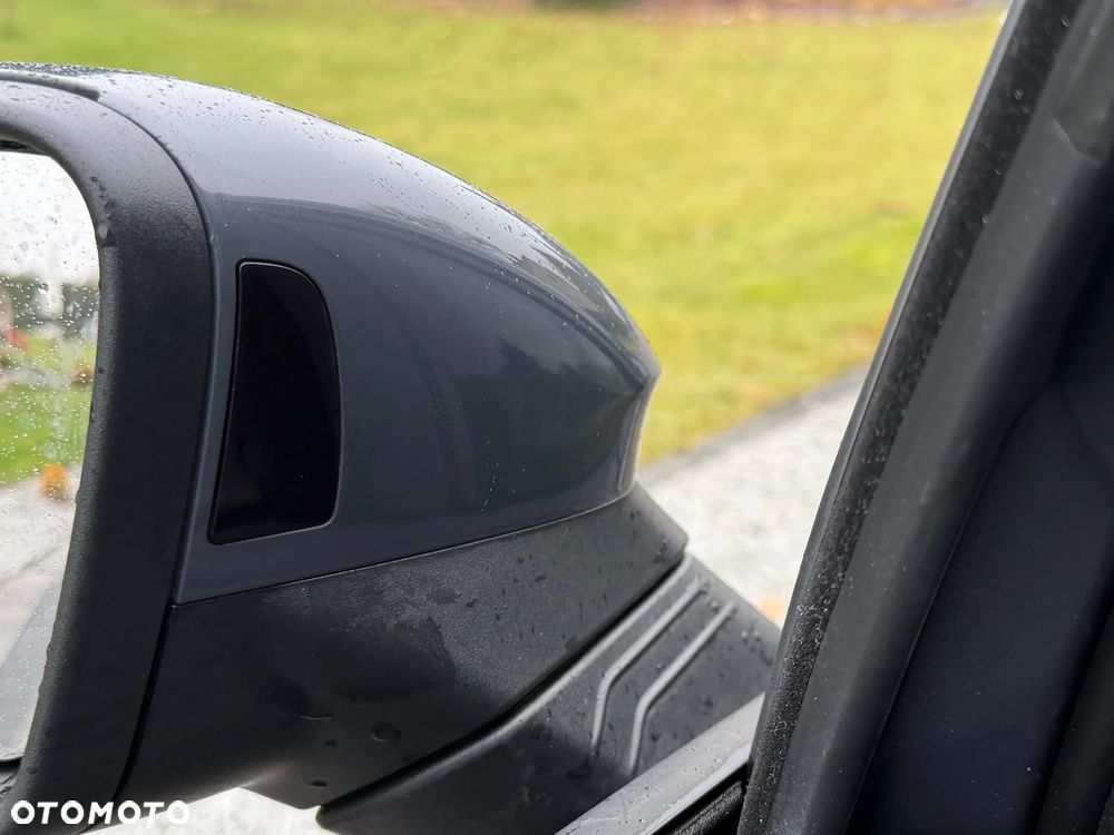 Volkswagen Golf - 21