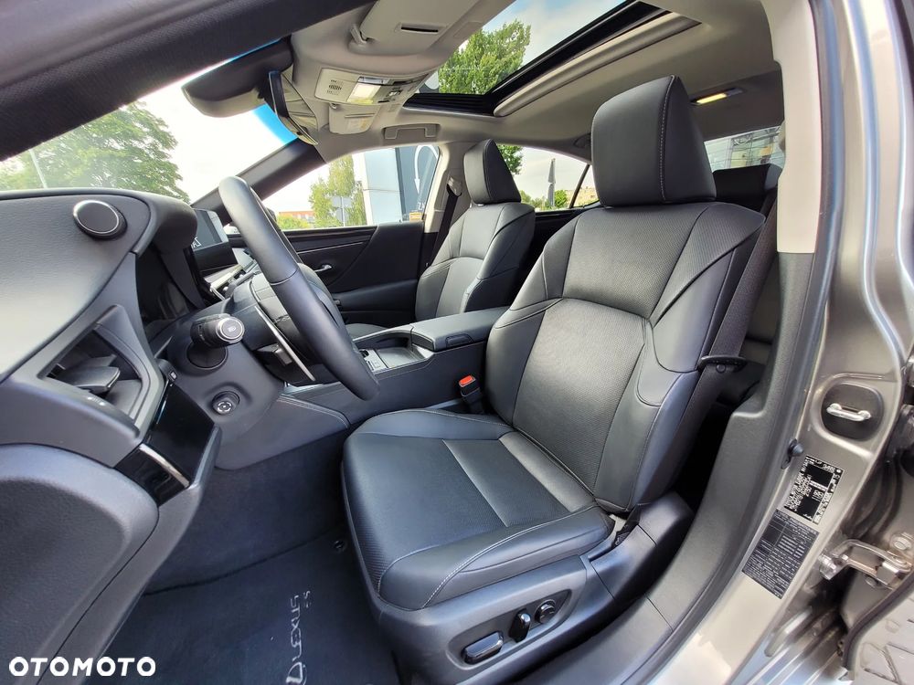 Lexus ES - 11