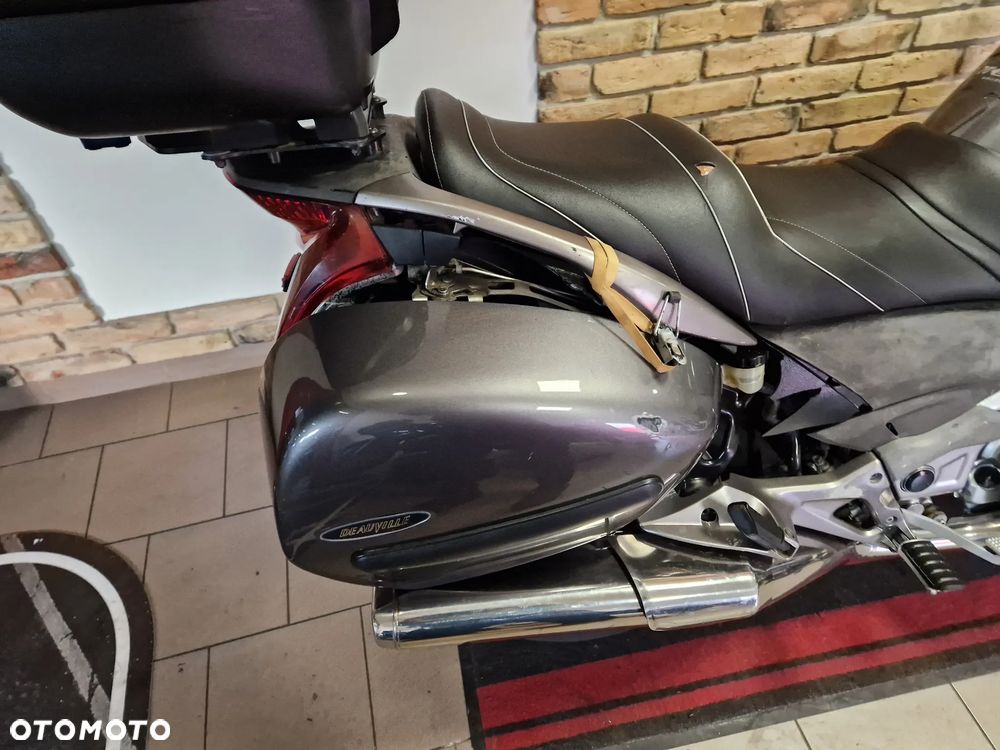 Honda Deauville - 24