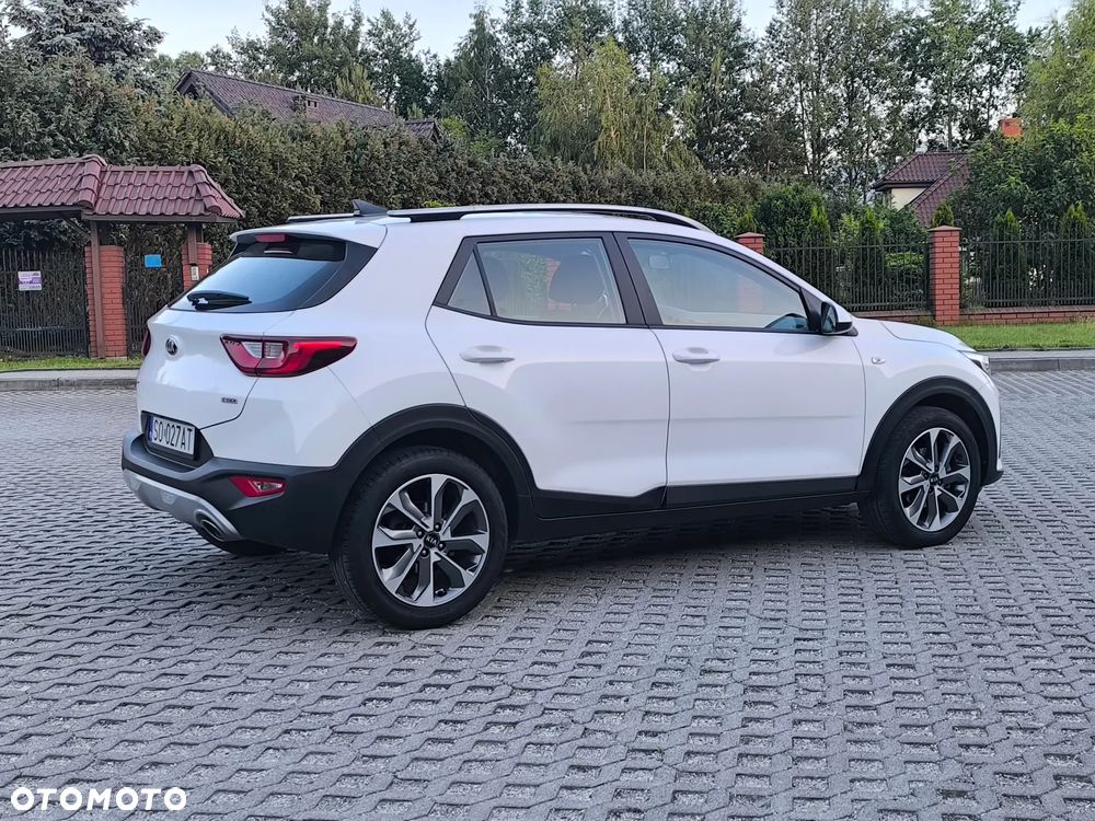 Kia Stonic - 5