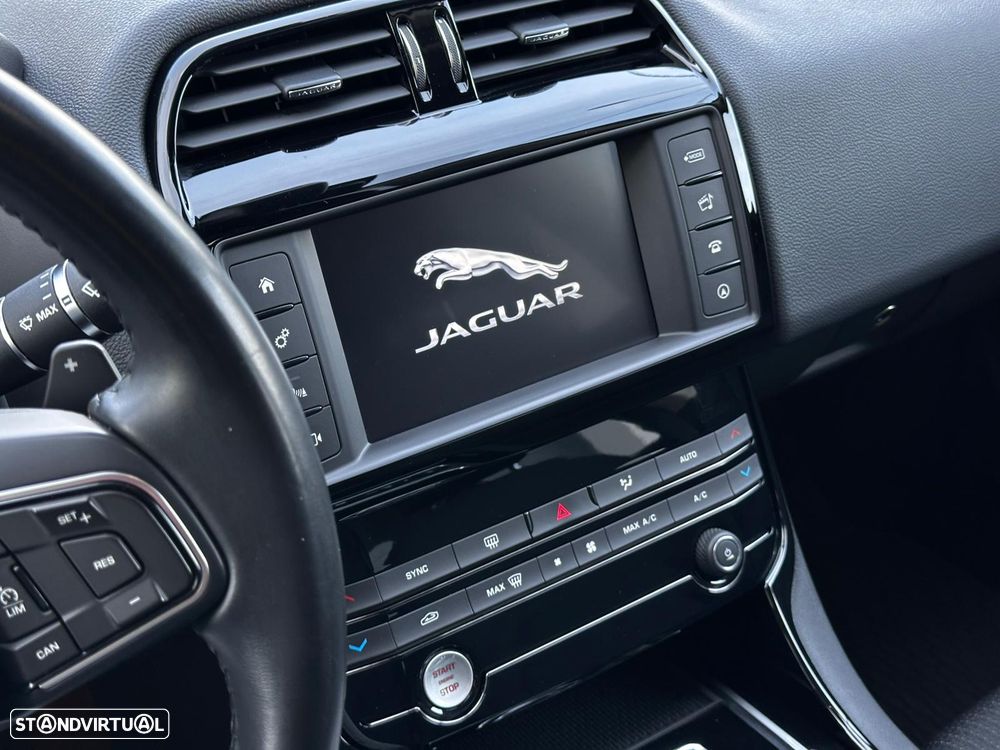 Jaguar XE 20d Aut. Pure - 30