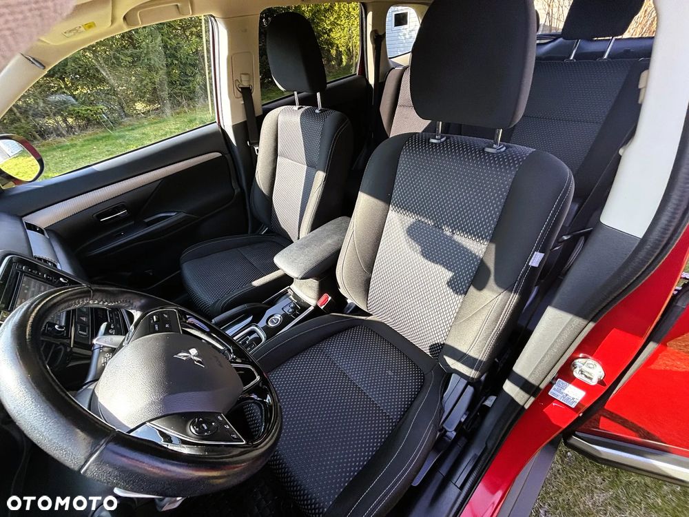 Mitsubishi Outlander 2.0 Intense Comfort 4WD CVT - 13