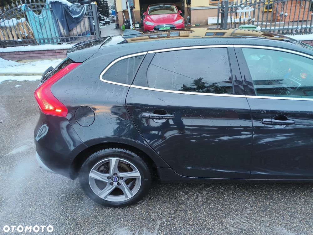 Volvo V40 D4 Drive-E R-Design Summum - 26