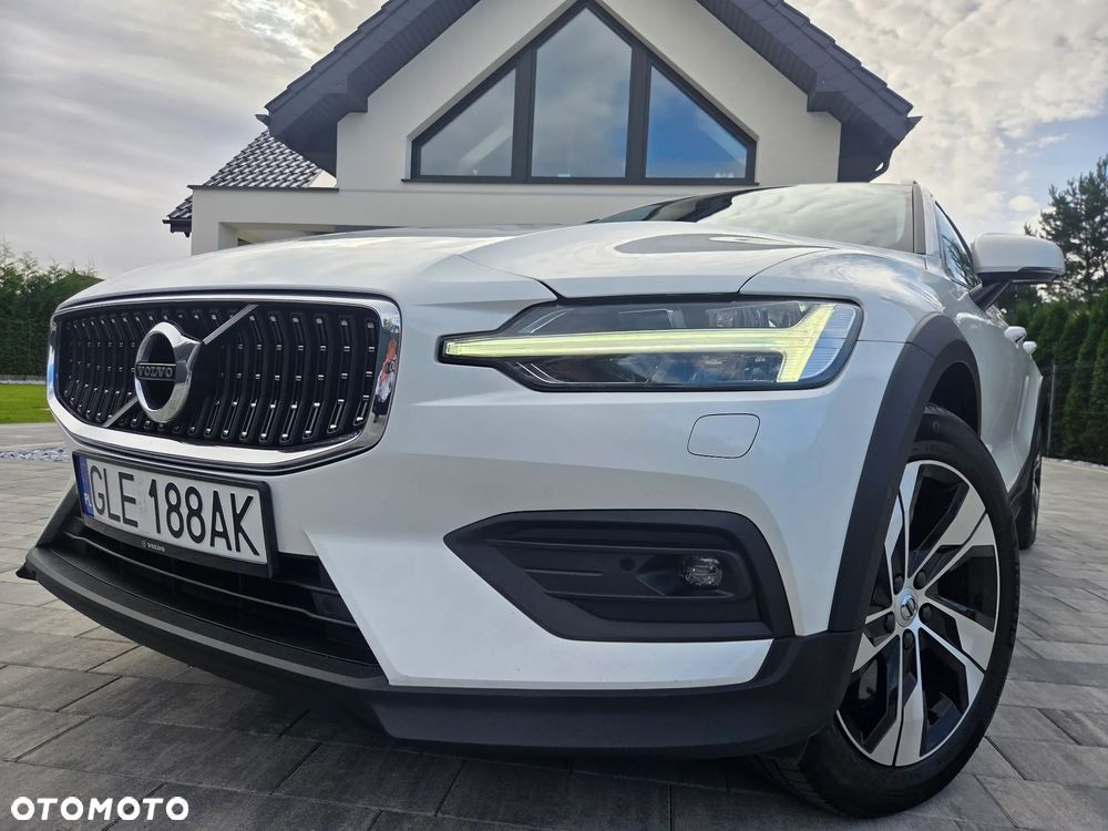 Volvo V60 Cross Country B4 D AWD Geartronic - 1