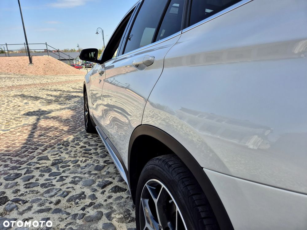 BMW X1 sDrive18d xLine - 30
