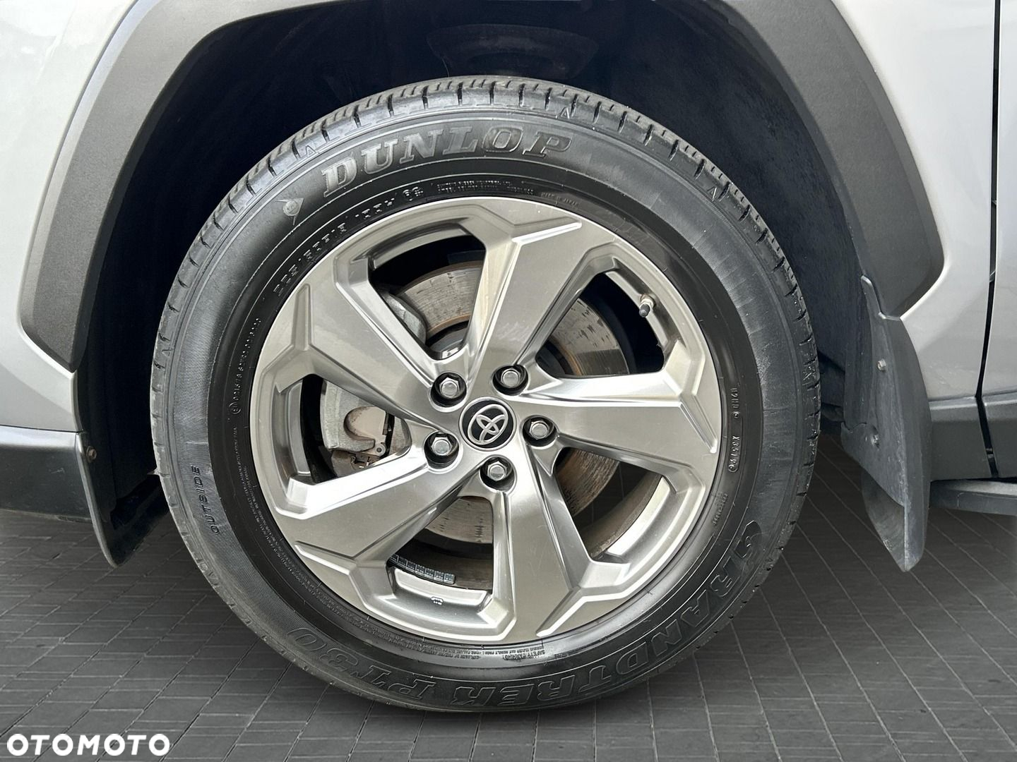 Toyota RAV4 - 27