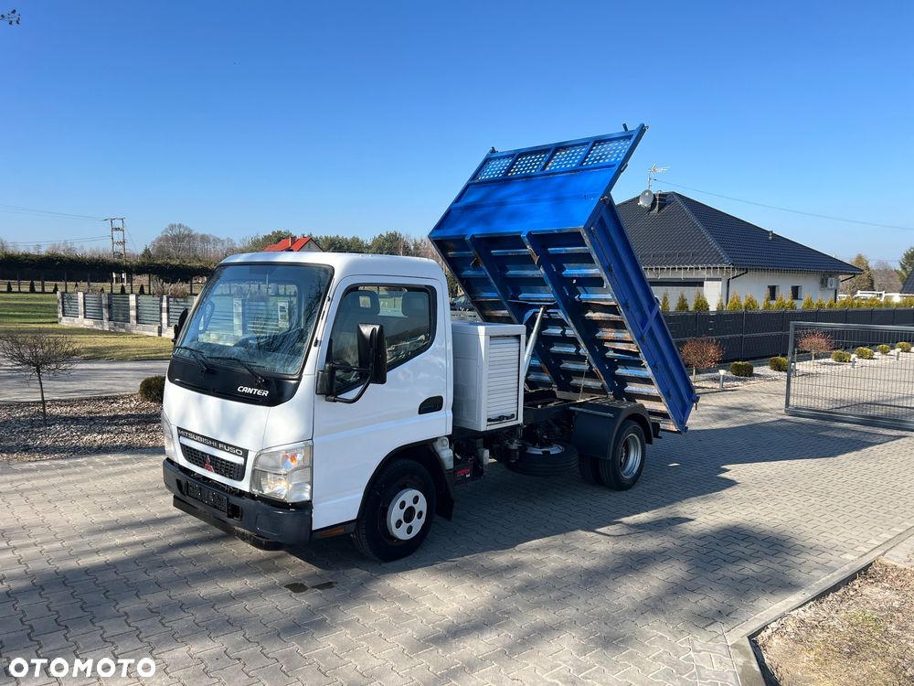 Mitsubishi Canter - 4