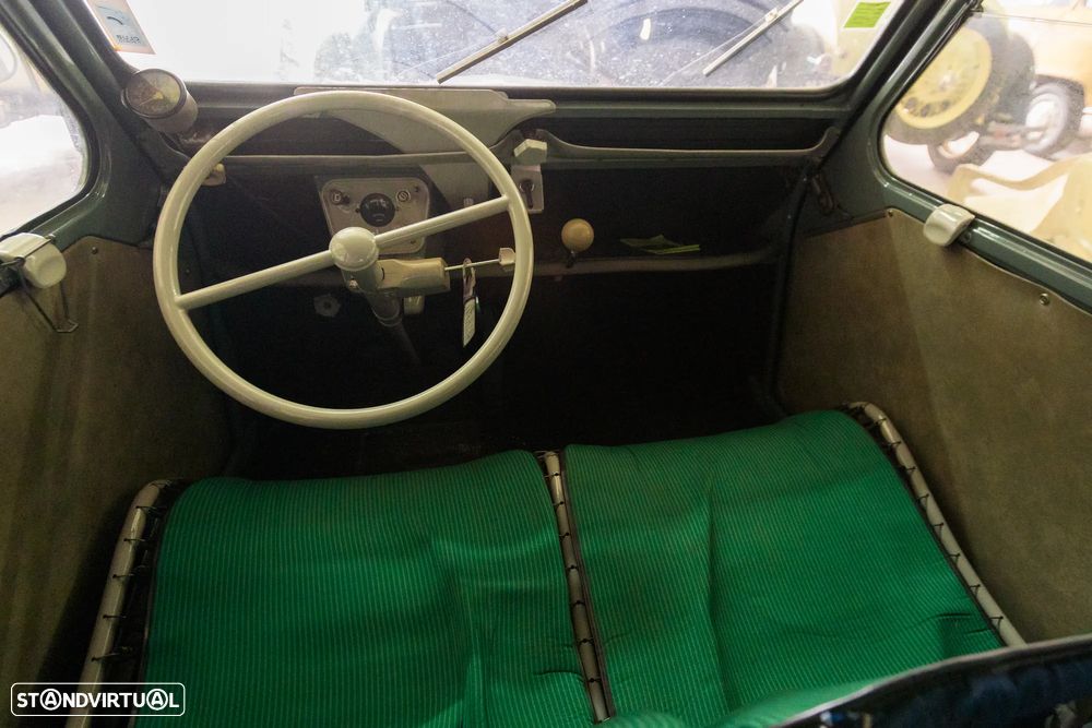 Citroën 2CV - 8