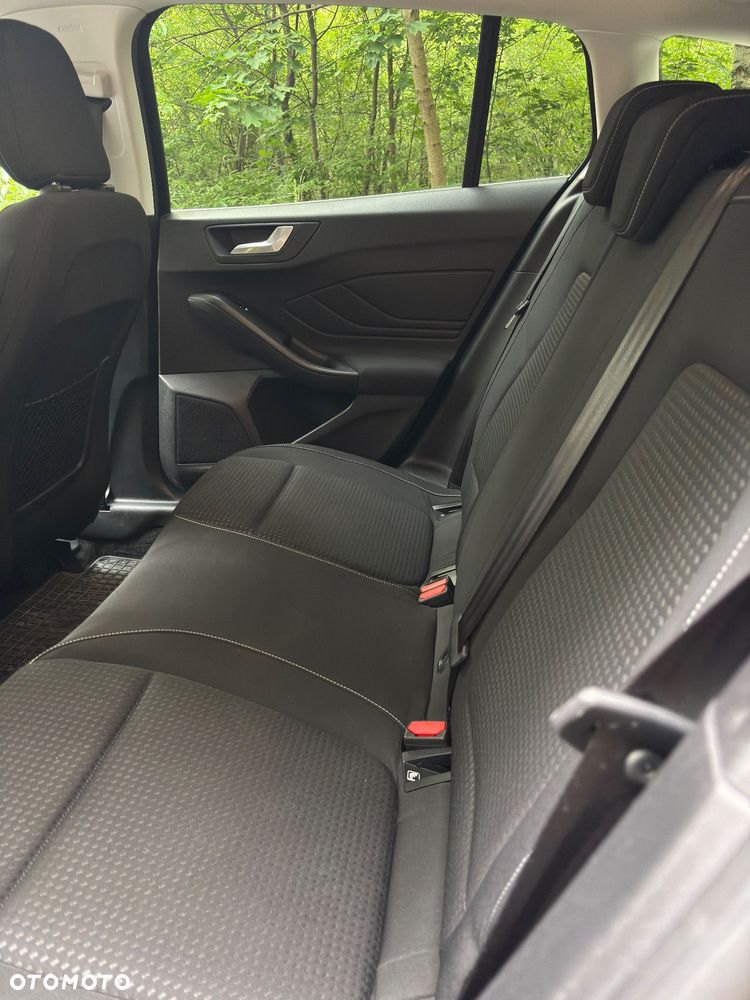 Ford Focus 1.5 EcoBlue Titanium - 12