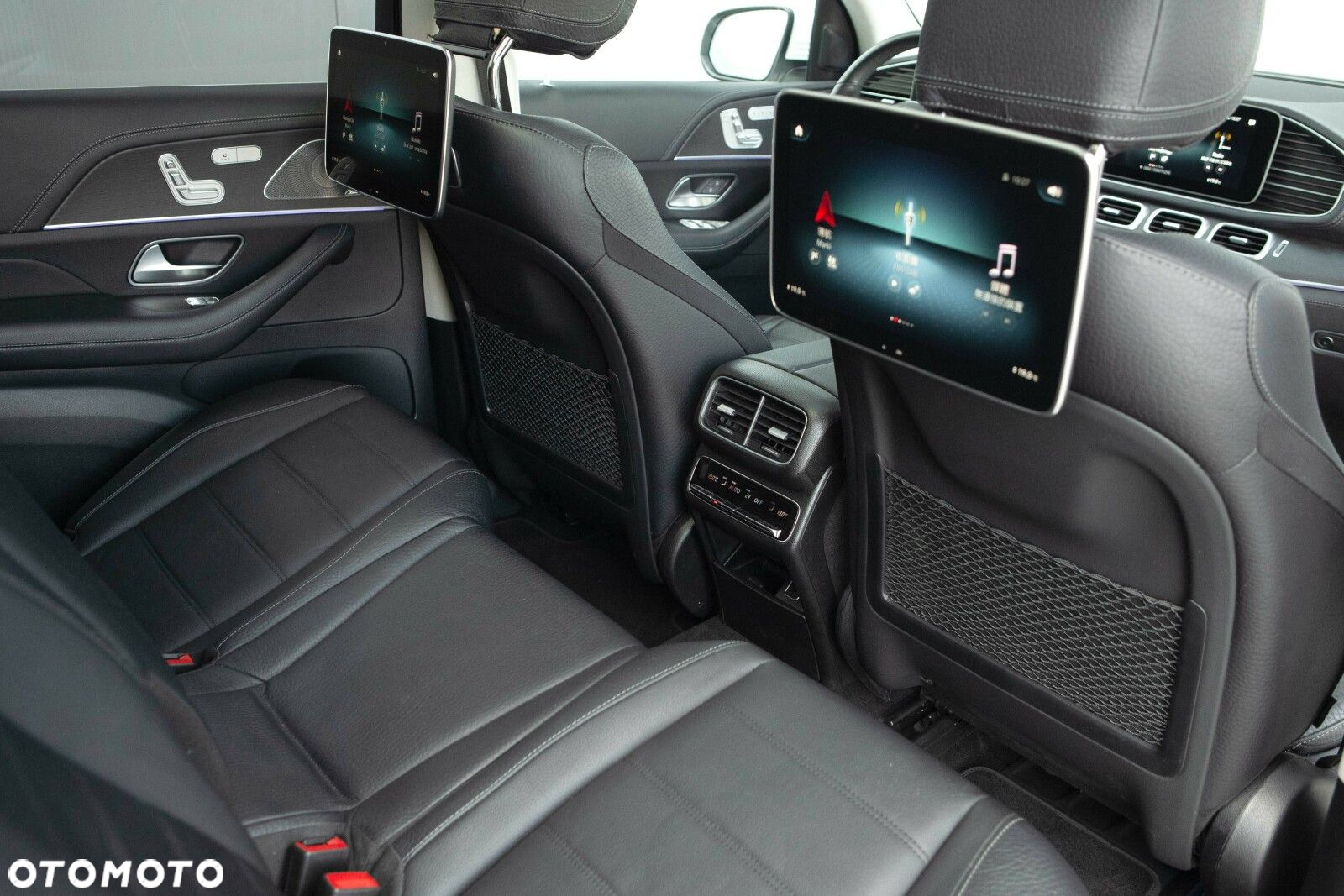 Mercedes-Benz GLS 400 d 4-Matic - 28