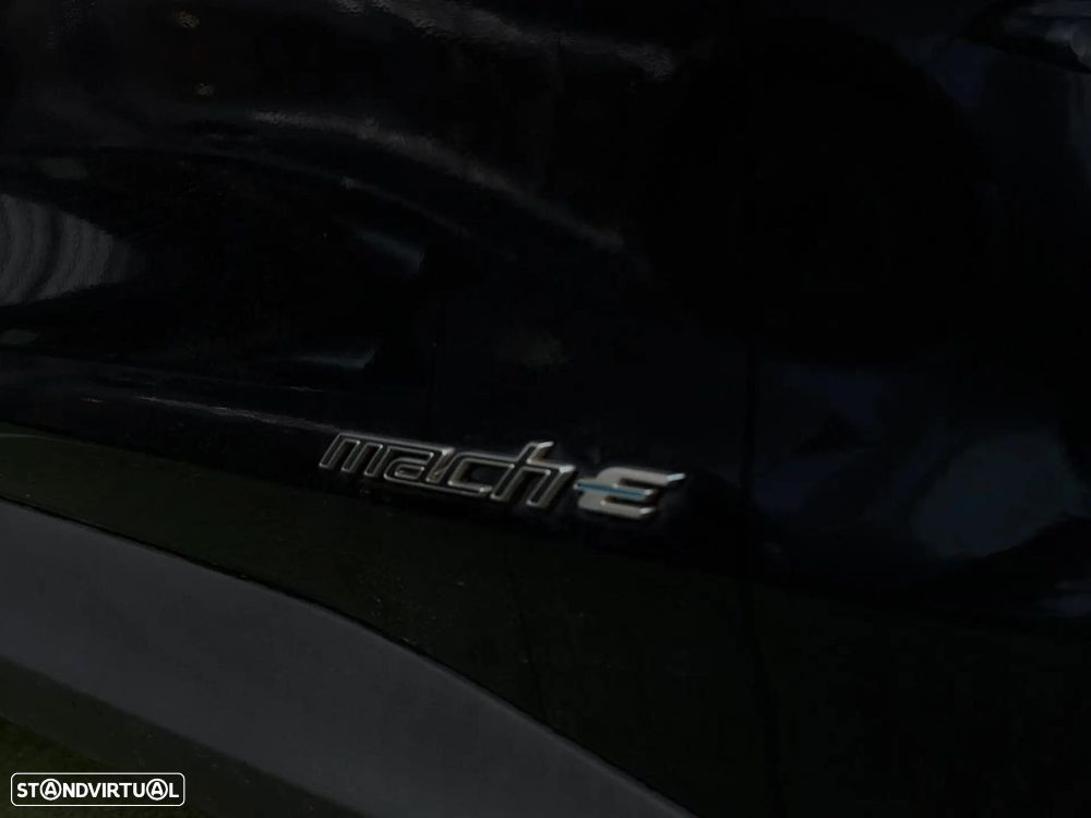Ford Mustang Mach-E Standard - 16