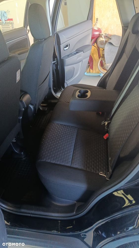 Mitsubishi ASX 1.8 DI-D 2WD Inform - 10
