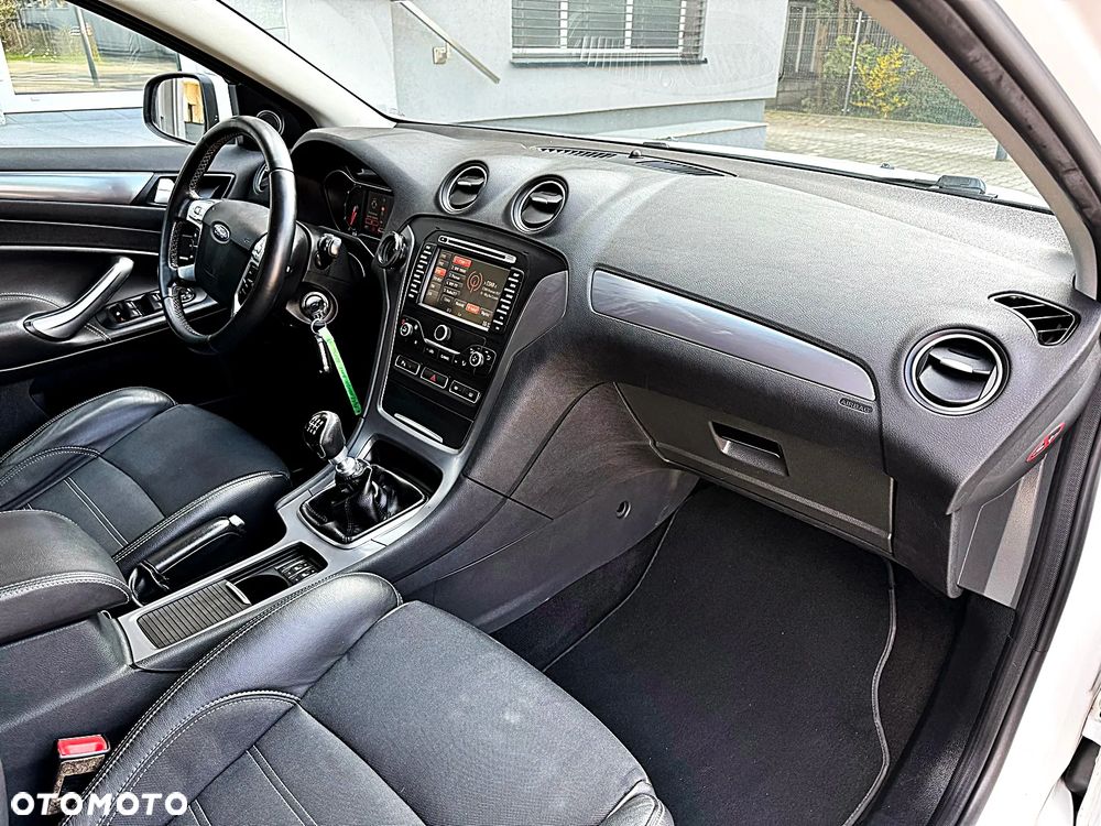 Ford Mondeo 2.0 TDCi Titanium - 20