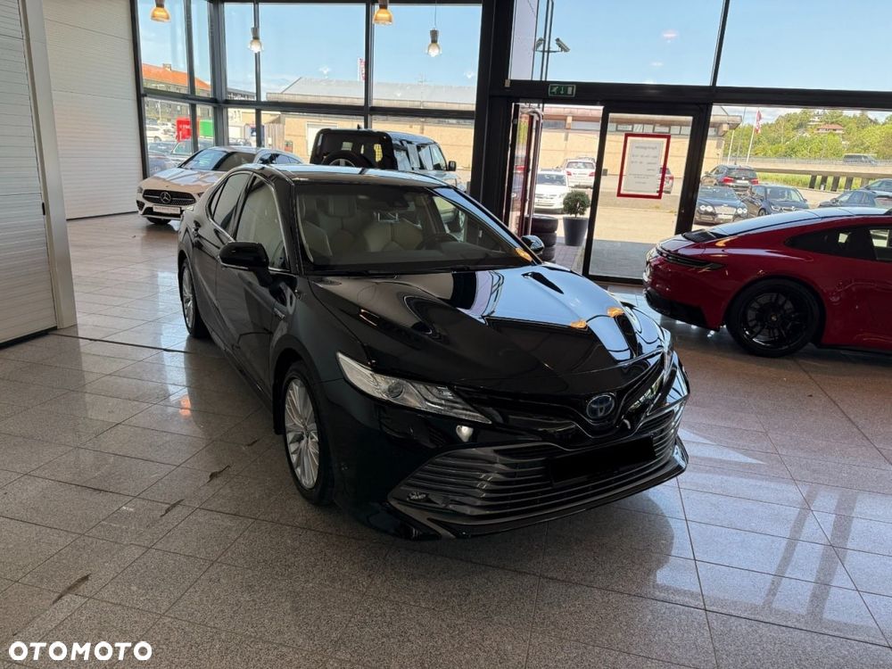 Toyota Camry 2020 photo 2