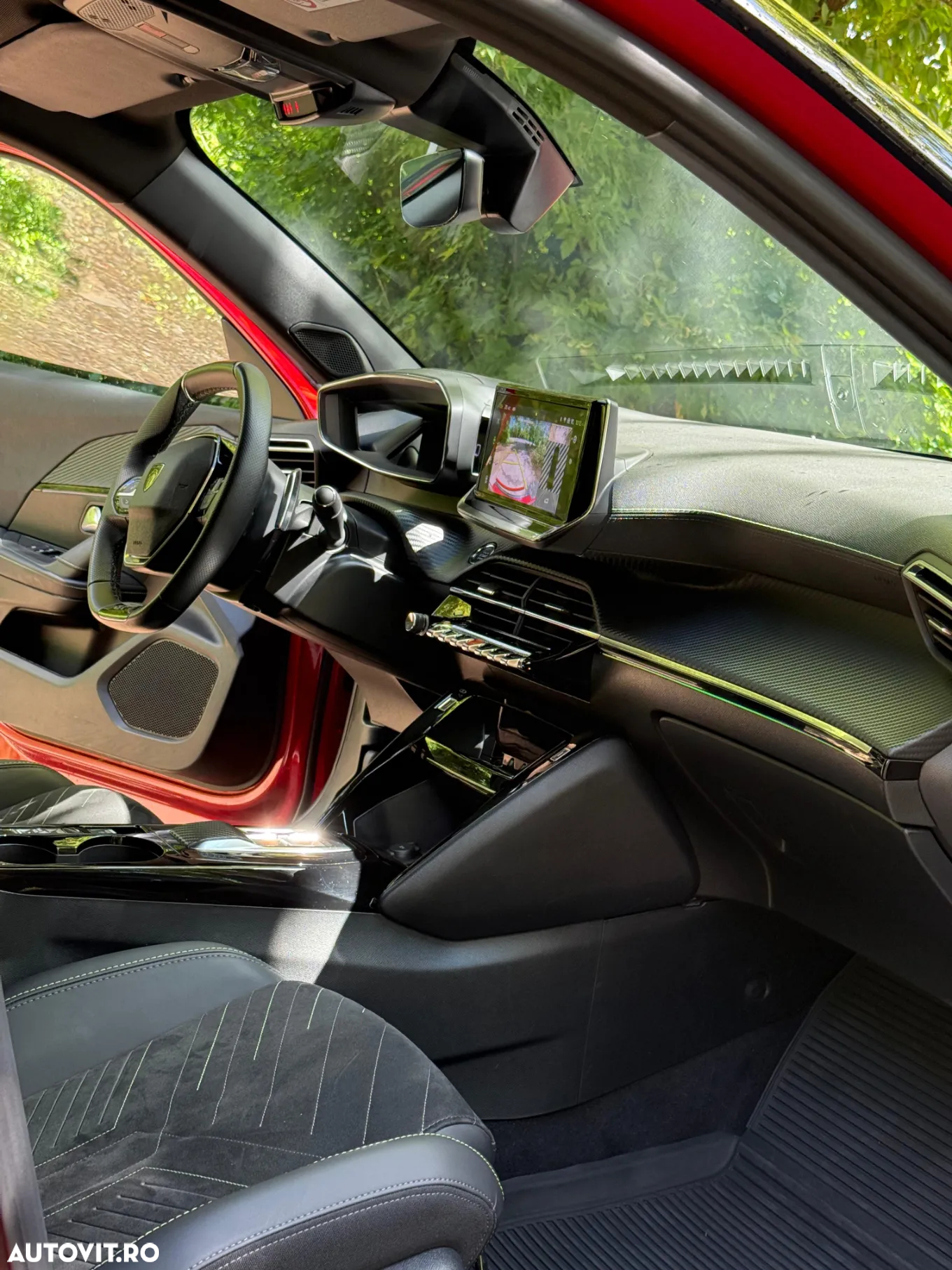 Peugeot 2008 1.2 PureTech EAT8 STT GT - 23