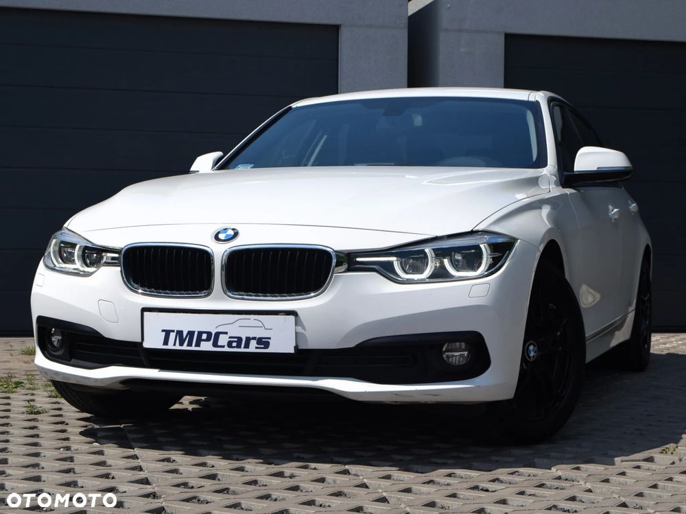 BMW Seria 3 318i - 15