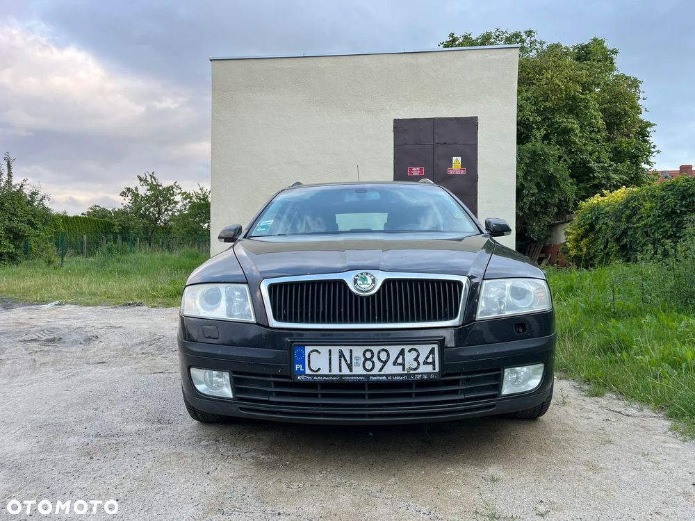 Skoda Octavia 1.8 TSI Ambiente - 2
