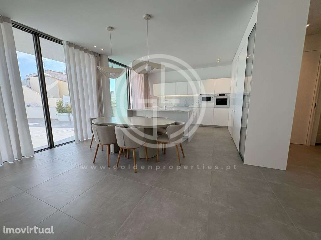 Moradia T3 frente mar com piscina em Albufeira - Grande imagem: 5/34