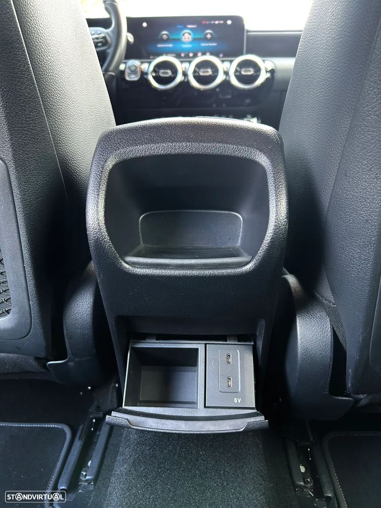 Mercedes-Benz A 180 d 7G-DCT - 10