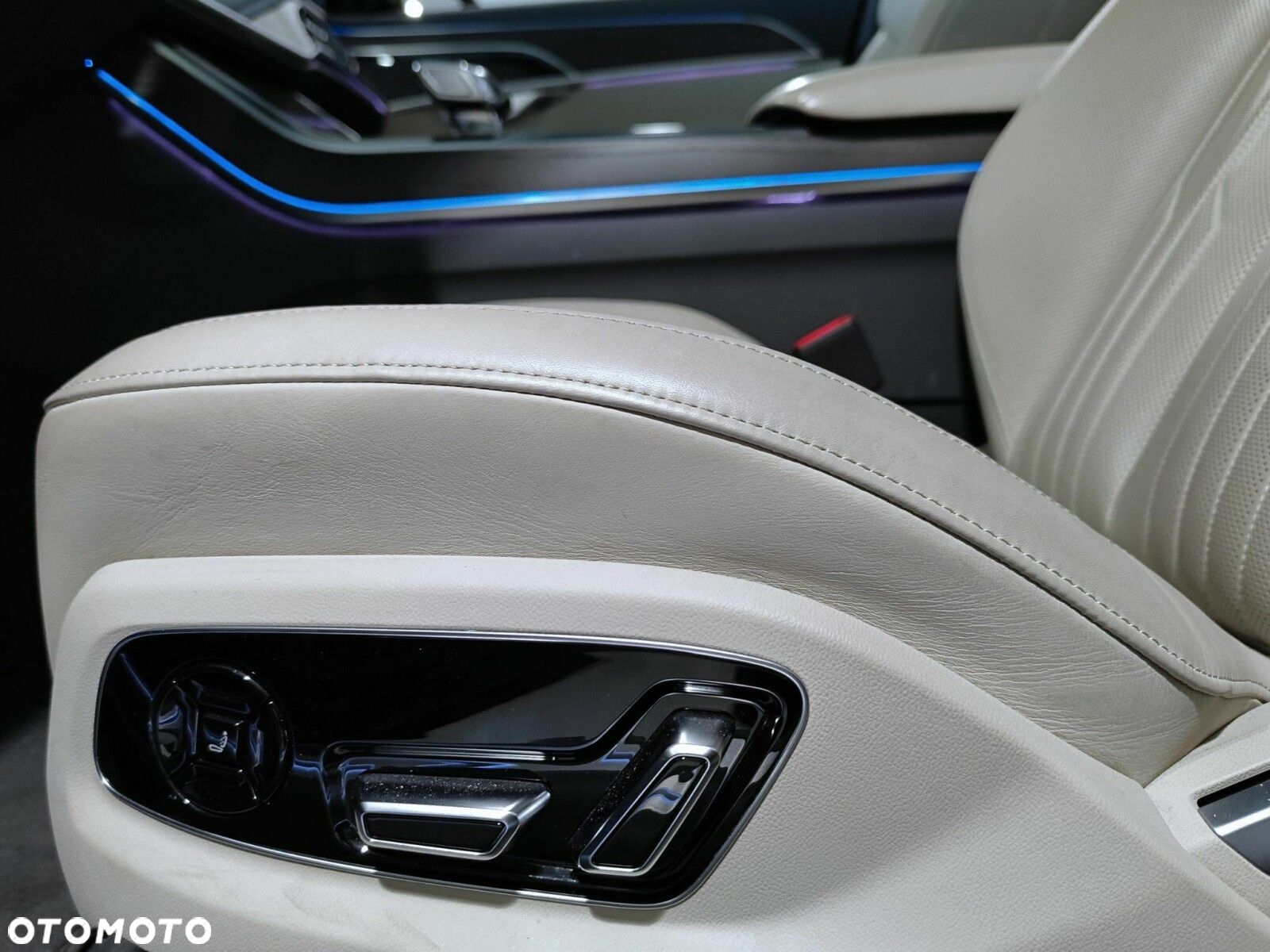 Audi A8 - 17