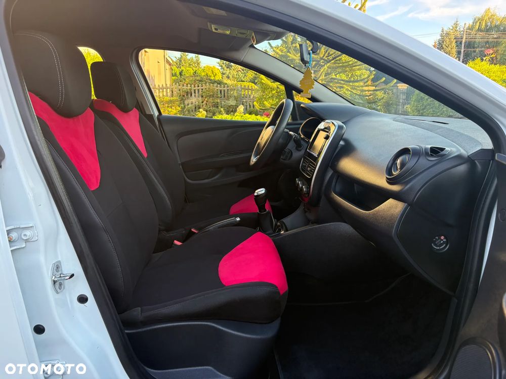Renault Clio - 17