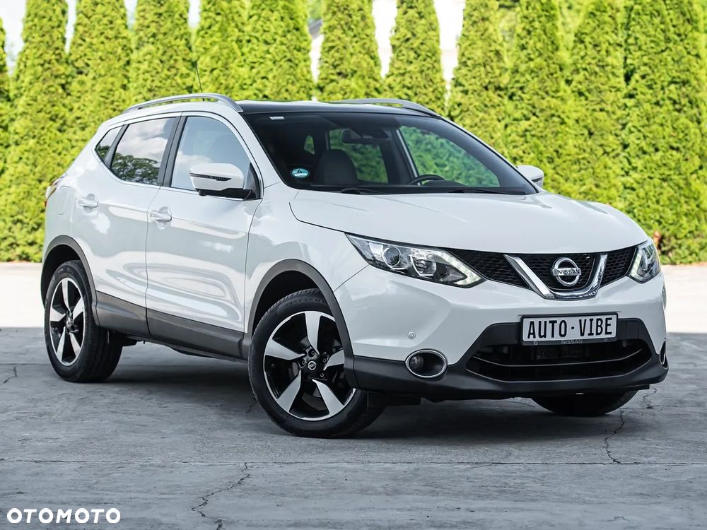 Nissan Qashqai 1.6 DCi Xtronic TEKNA - 1