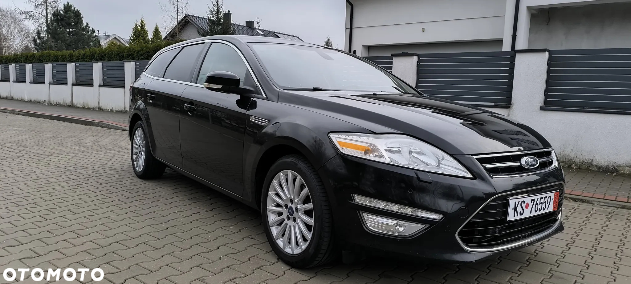 Ford Mondeo 2.0 EcoBoost Titanium - 25